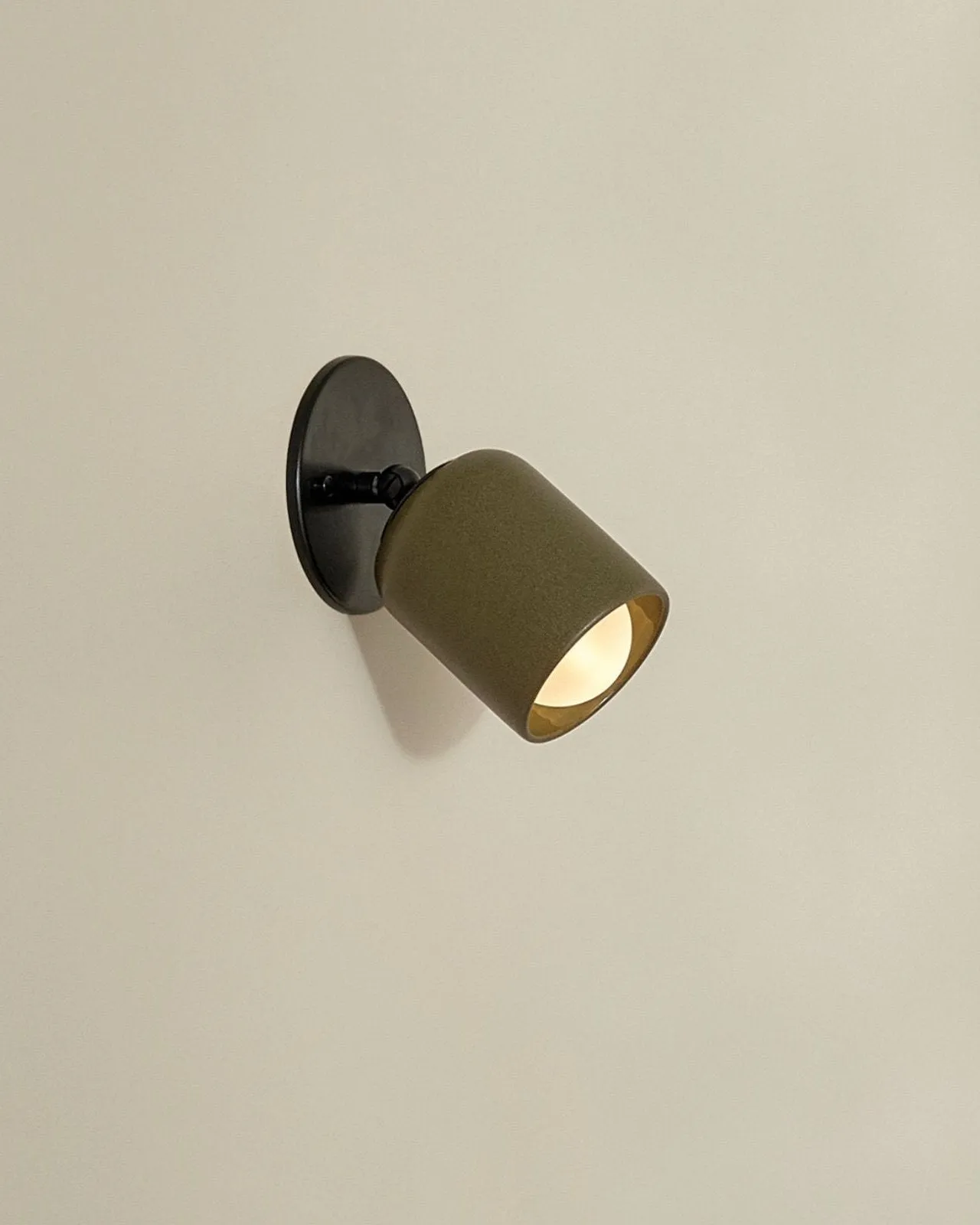 Ceramic Short Extended Wall Light | Terra