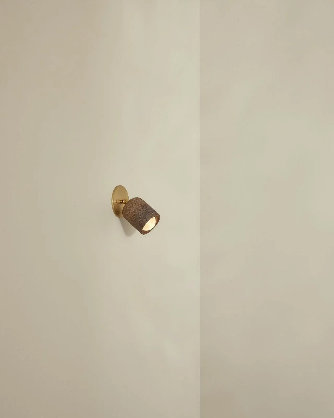 Ceramic Short Extended Wall Light | Terra