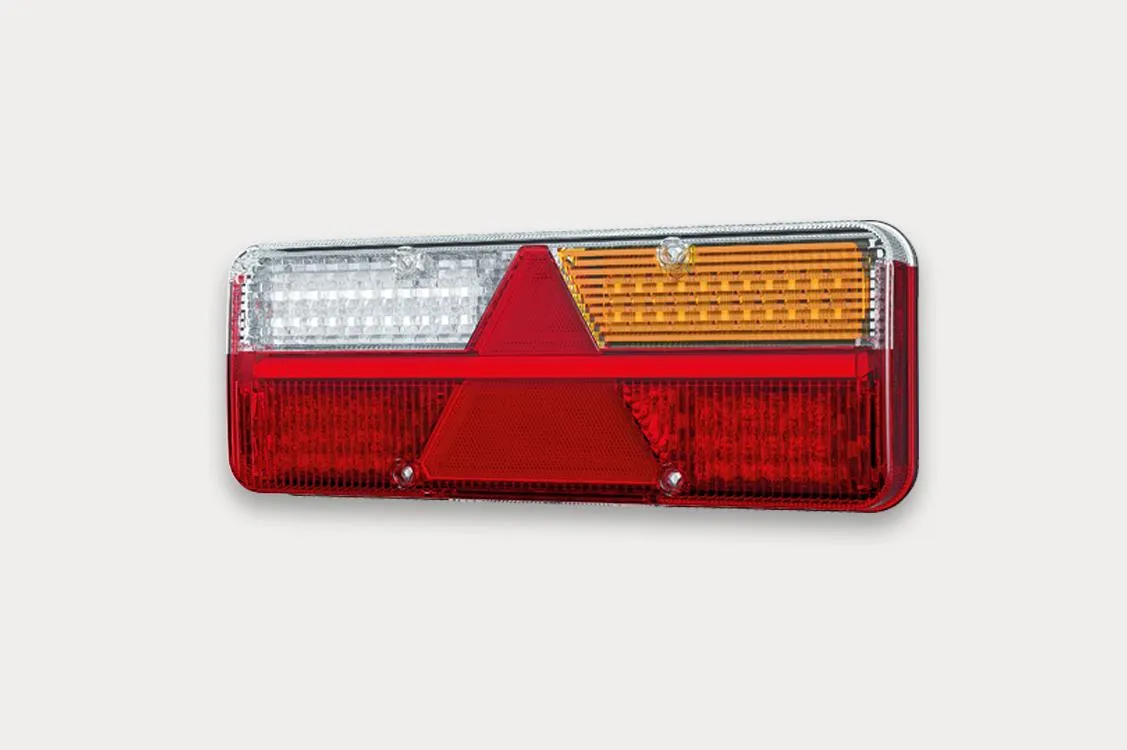 Fristom Large LED Trailer Lamp with Dynamic Indicator / 6 Function