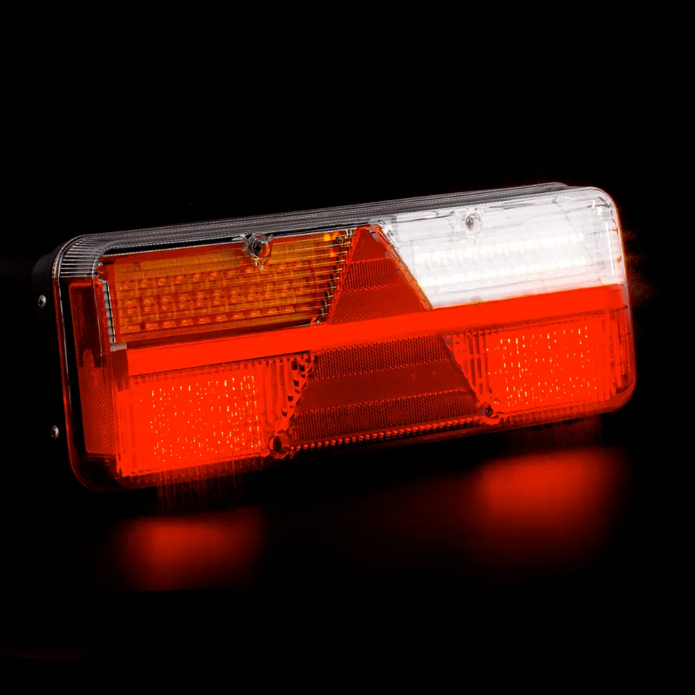Fristom Large LED Trailer Lamp with Dynamic Indicator / 6 Function