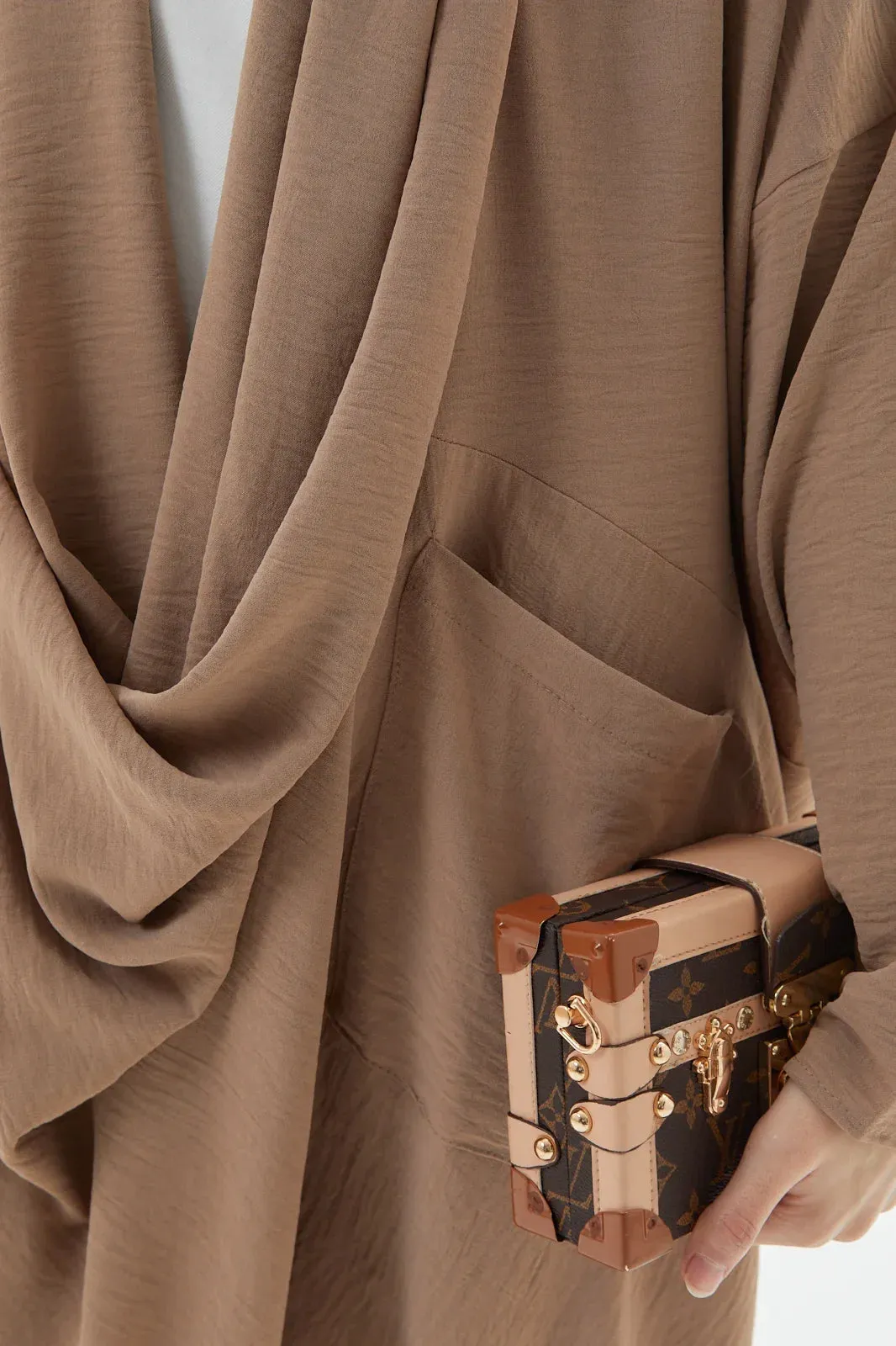 Kangaroo Abaya